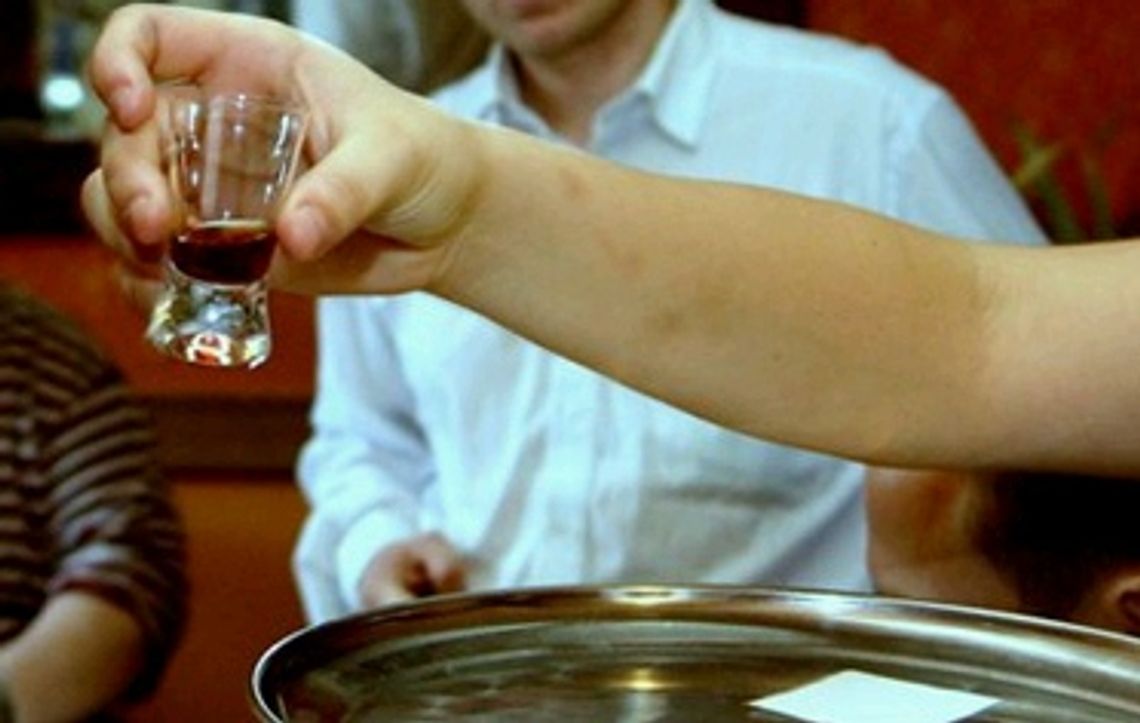 Piaski: Rodzice imprezowali i \"zajmowali\" się dzieckiem