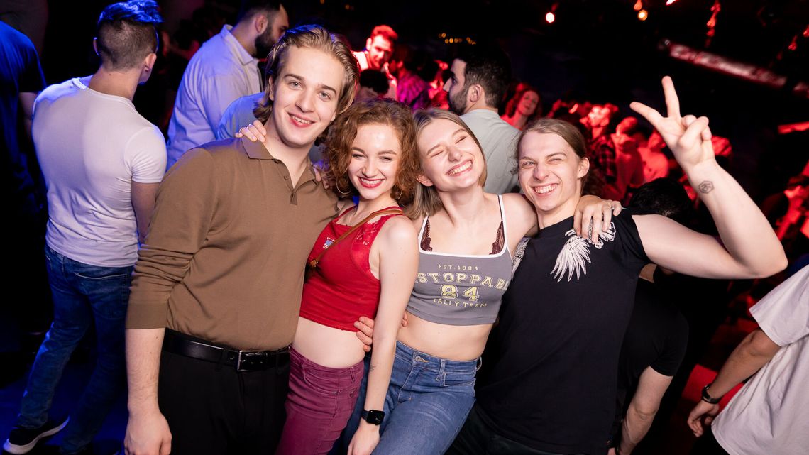 Piątkowe Cha, Cha, Chas