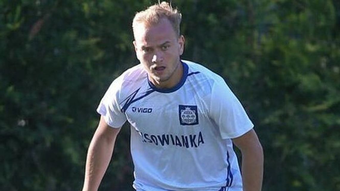 Pięć porażek z rzędu i wystarczy. Tomasovia przełamała się w meczu z KS Cisowianka Drzewce Pięć porażek z rzędu i wystarczy. Tomasovia przełamała się w meczu z KS Cisowianka Drzewce