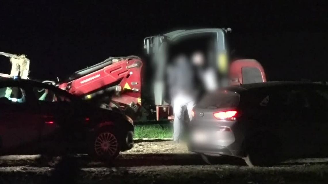 Pięciolatka wpadła pod koła ładowarki. Nie żyje