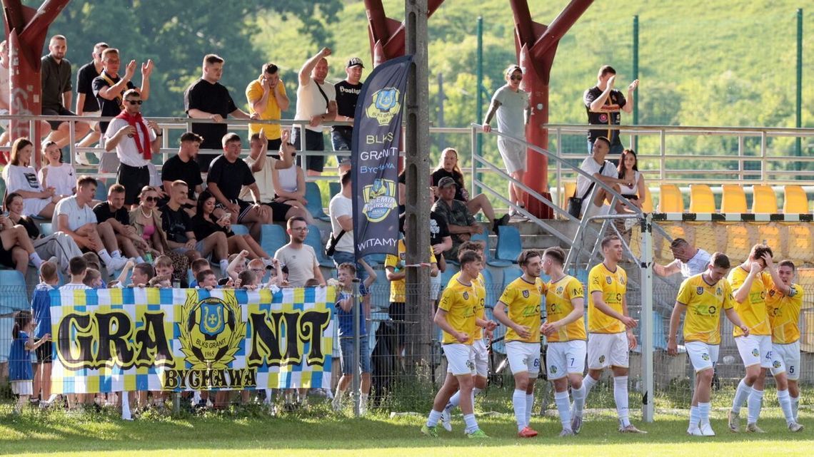 Piękna bramka w meczu Granit Bychawa – Górnik II Łęczna na wagę utrzymania? Piękna bramka w meczu Granit Bychawa – Górnik II Łęczna na wagę utrzymania?