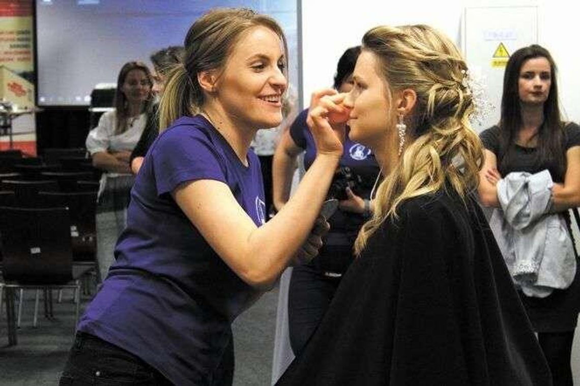 "Piękna na wiosnę". Modne stylizacje ślubne w Puławach 