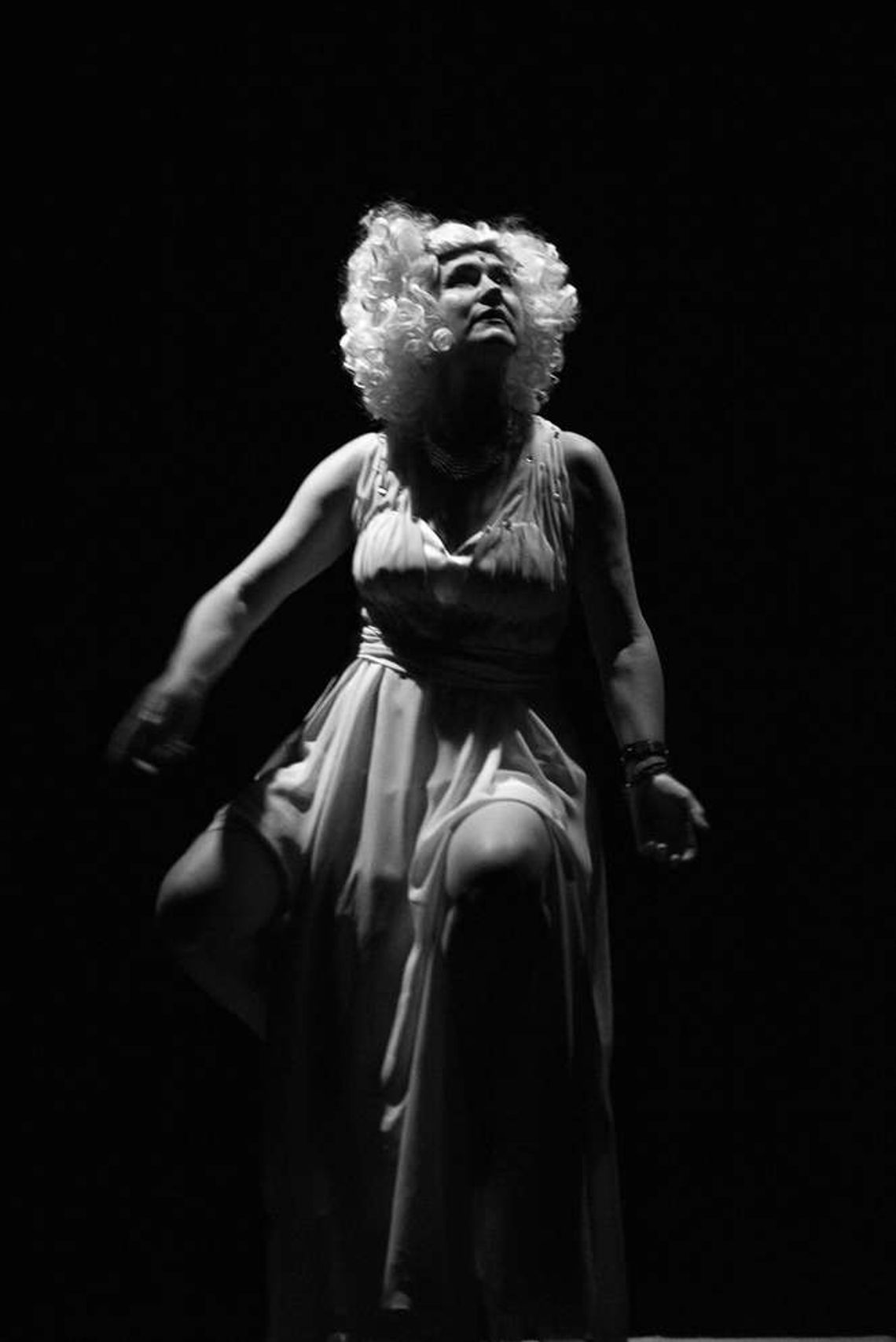 "Pięknie Ładnie". Monodram Katarzyny Pawłowskiej w DDK Węglin