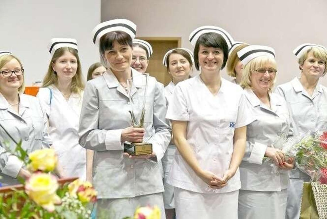 Pielęgniarka Roku 2015: Nasza praca to ciągłe wyzwania Pielęgniarka Roku 2015: Nasza praca to ciągłe wyzwania