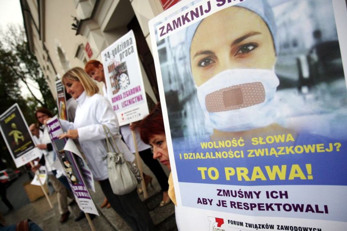 Pielęgniarki i ratownicy protestowali w Lublinie (zdjęcia)