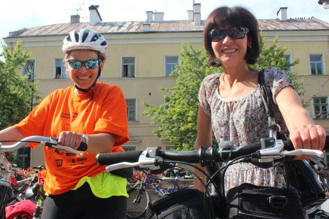 Pielgrzymi na rowerach wyruszyli z Lublina. 350 km w cztery dni (zdjęcia, wideo) Pielgrzymi na rowerach wyruszyli z Lublina. 350 km w cztery dni (zdjęcia, wideo)