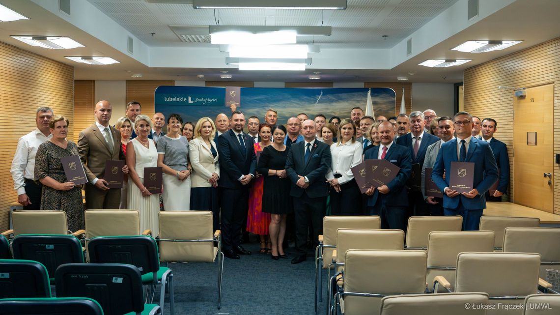 Pieniądze na drogi dojazdowe do gruntów rolnych w 32 gminach