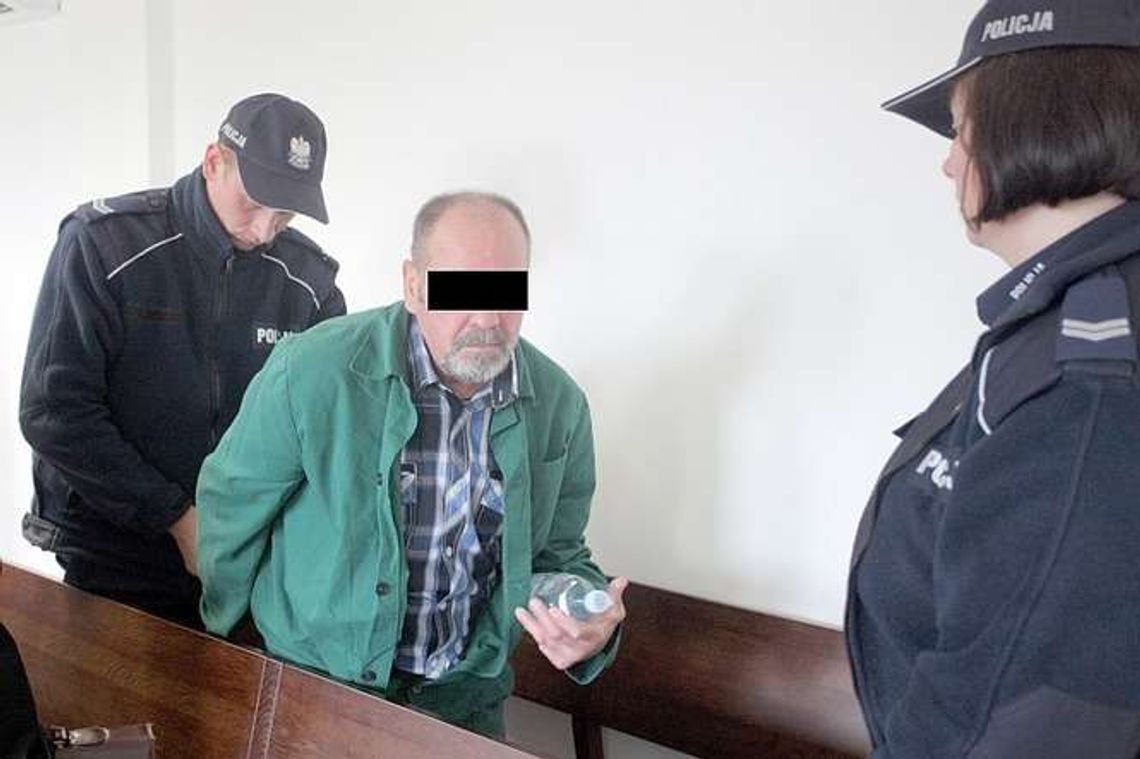 Pieniądze, wódka i benzyna. Mąż już nie przyznaje się do podpalenia żony