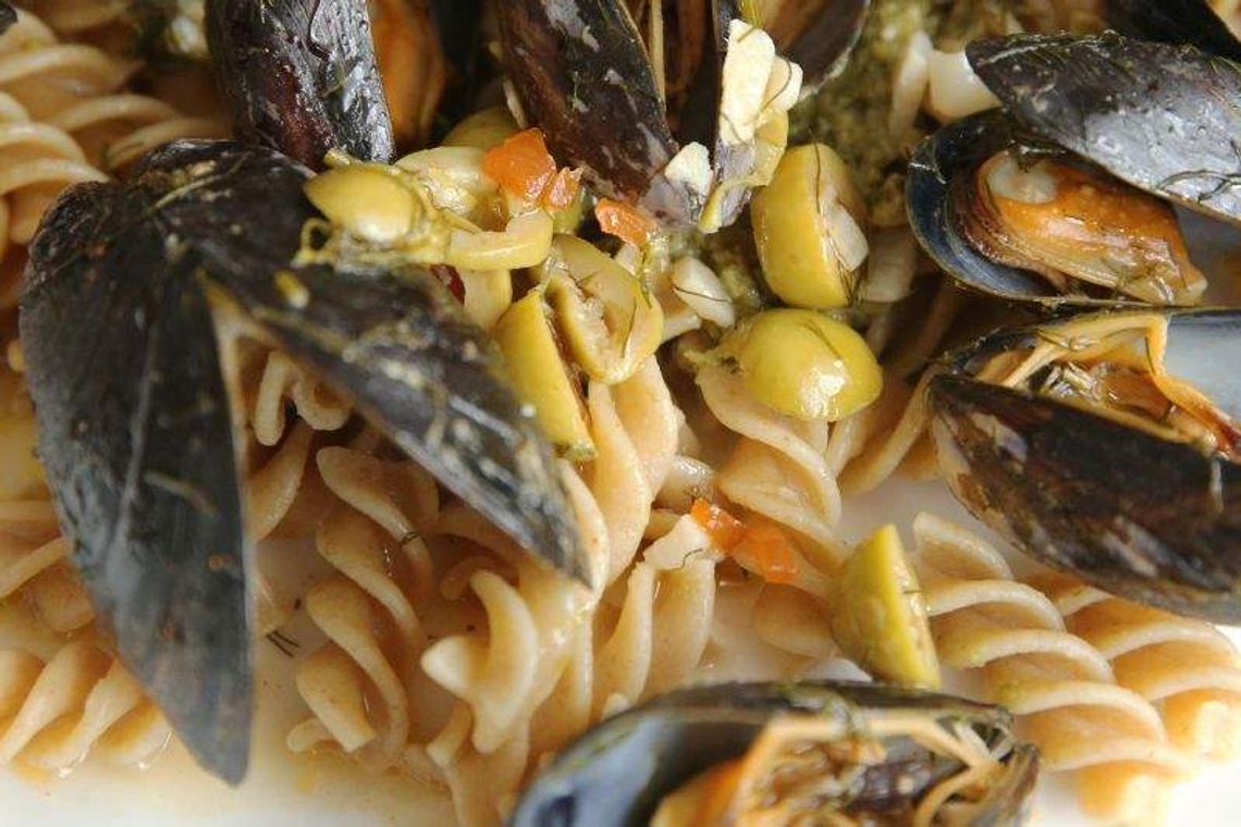 Pierożki z karpia i owoce morza