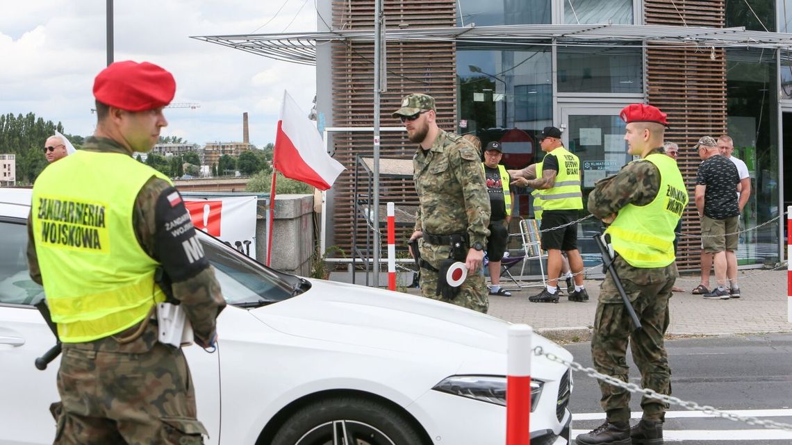 Pierwsza doba kontroli na zachodniej granicy: Nasi nie wpuścili jednego migranta