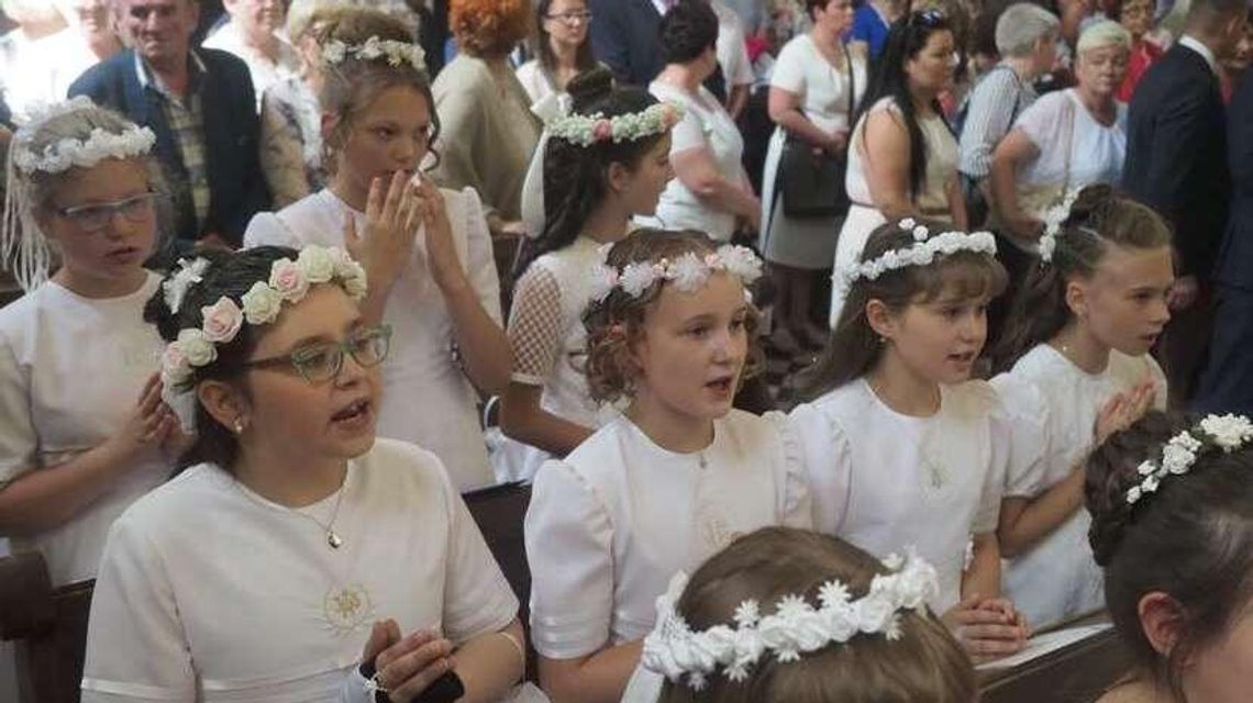 Pierwsza Komunia Święta w Parafii pw. Świętego Mikołaja (dużo zdjęć)