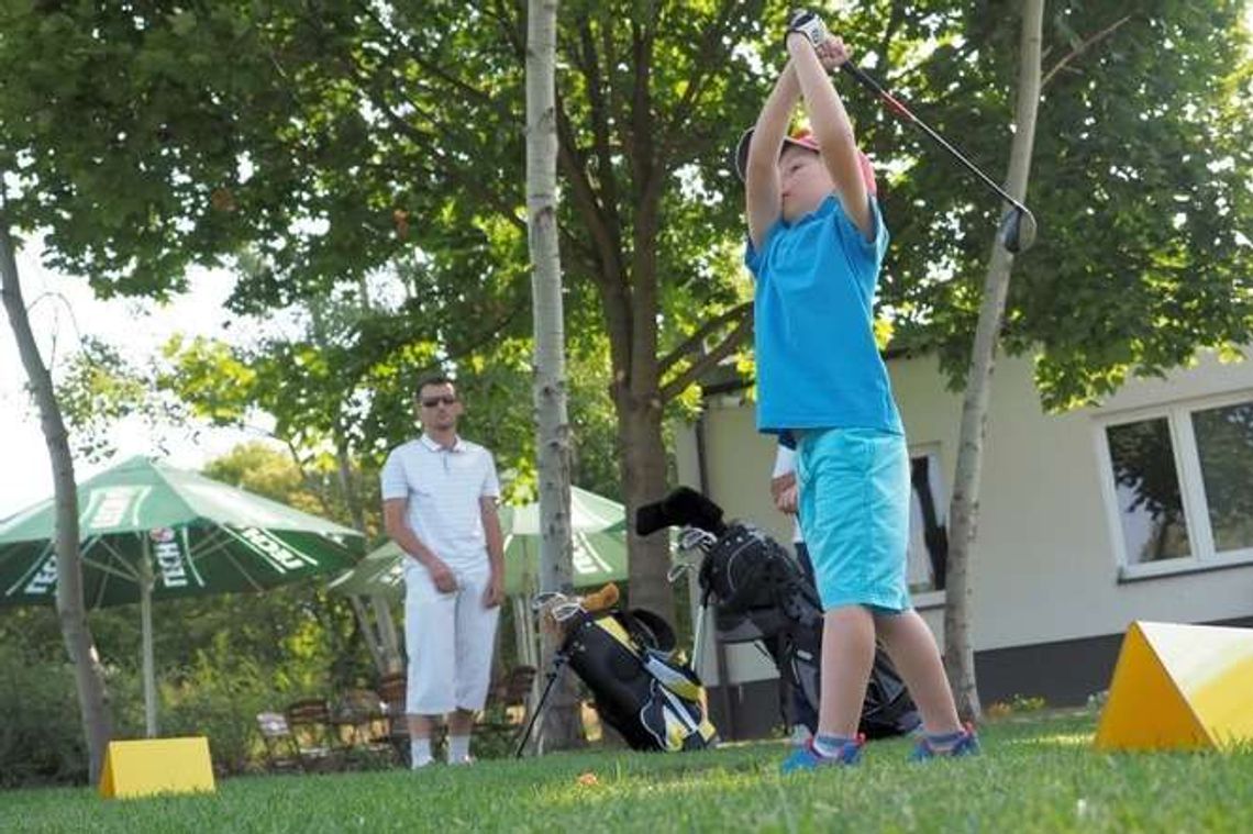 Pierwsze zawody na polu golfowym nad Zalewem Zemborzyckim. Jakie są ceny? Pierwsze zawody na polu golfowym nad Zalewem Zemborzyckim. Jakie są ceny?