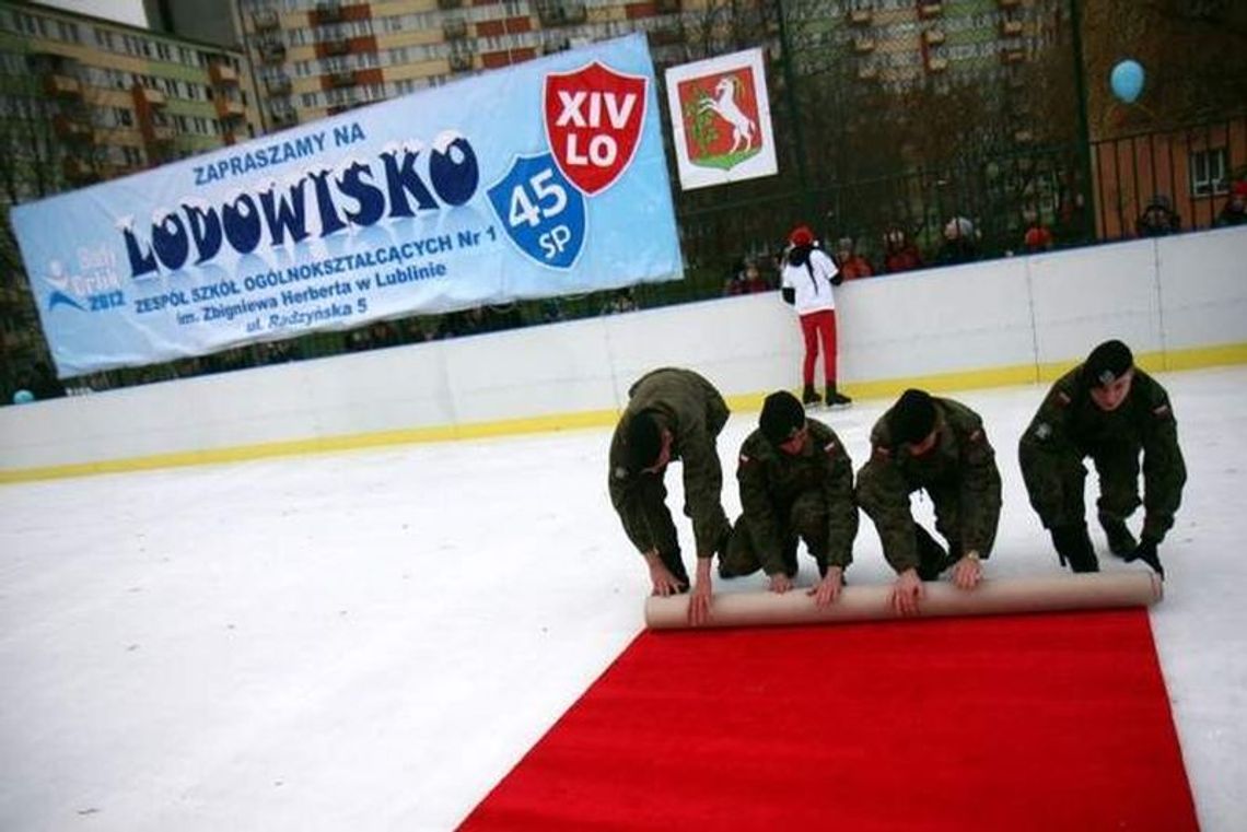 Pierwszy \"Biały Orlik\" w Lublinie już działa (zdjęcia) Pierwszy \"Biały Orlik\" w Lublinie już działa (zdjęcia)