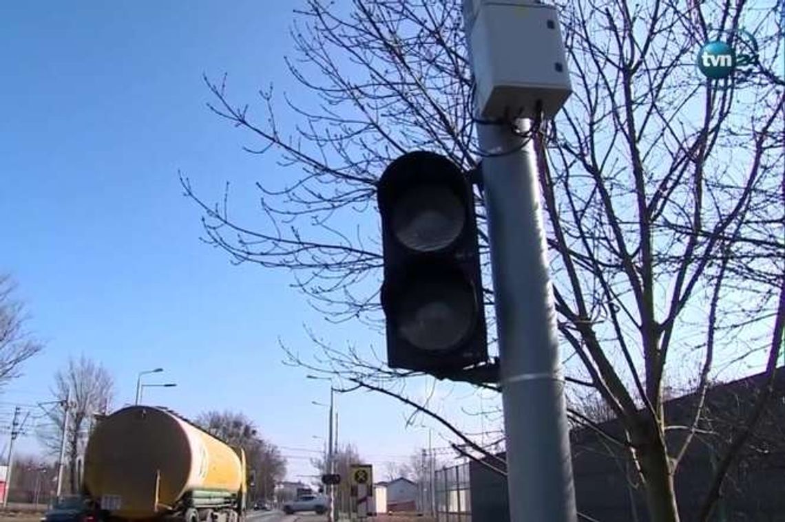 Pierwszy w Polsce czujnik laserowy na przejeździe kolejowym Pierwszy w Polsce czujnik laserowy na przejeździe kolejowym