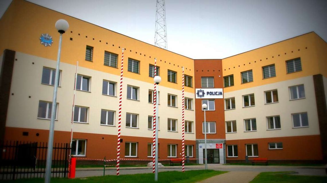 Pies pogryzł mu buty. Przywiązał go do grzejnika