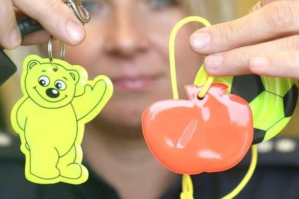 Piesi nie lubią odblasków. Wolą płacić. Ponad 3,5 tys. mandatów