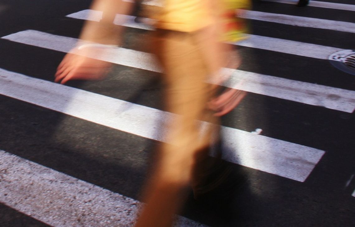 Pieszy pod kołami jeepa. Kto widział wypadek?