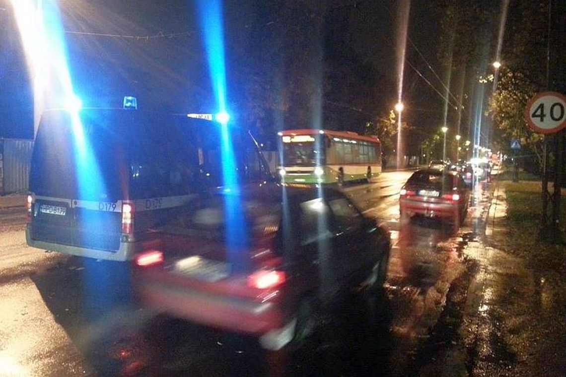 Pieszy potrącony na przejściu przez Al. Racławickie