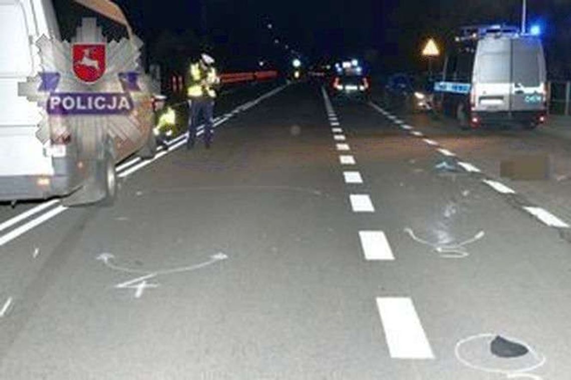 Pieszy wtargnął pod pasażerskiego busa. Ciężko ranny