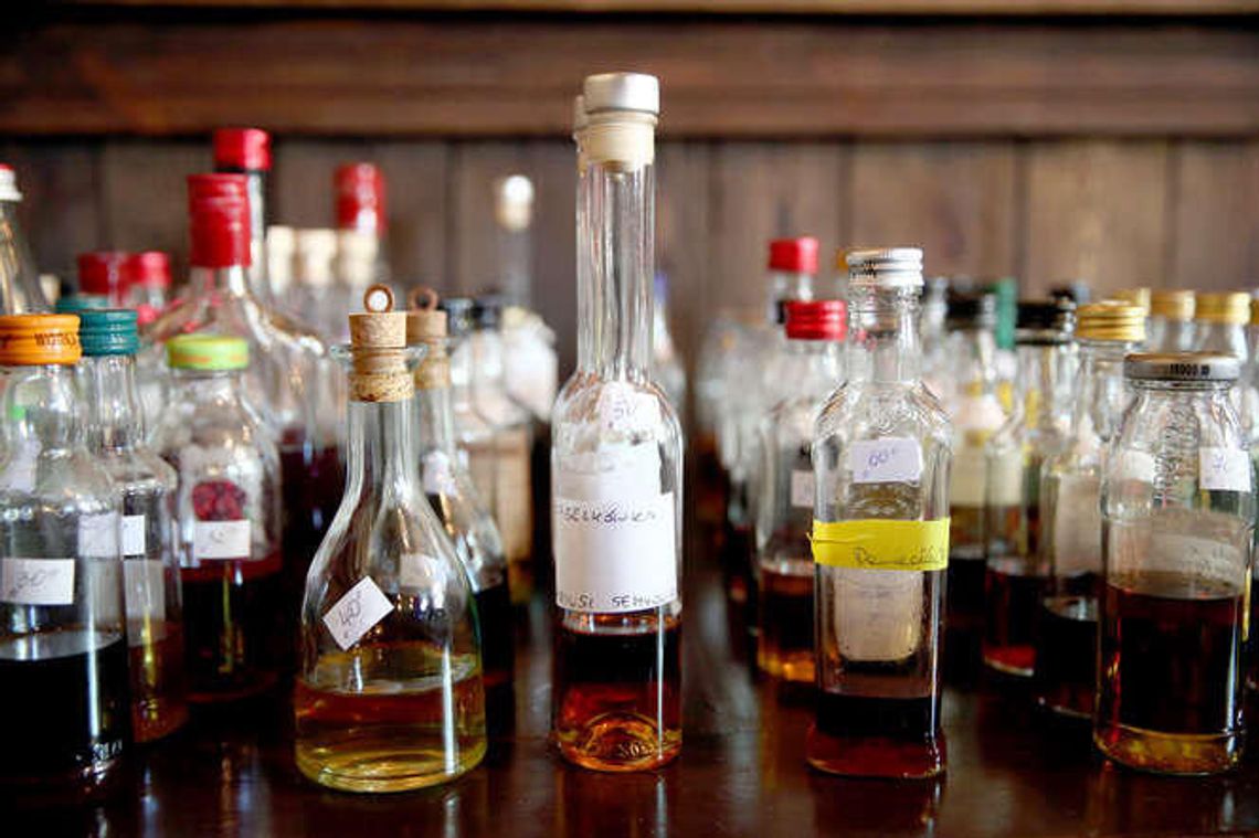 Pigwa, dereń czy czarny bez? Kto zrobił najlepszą nalewkę w Polsce?