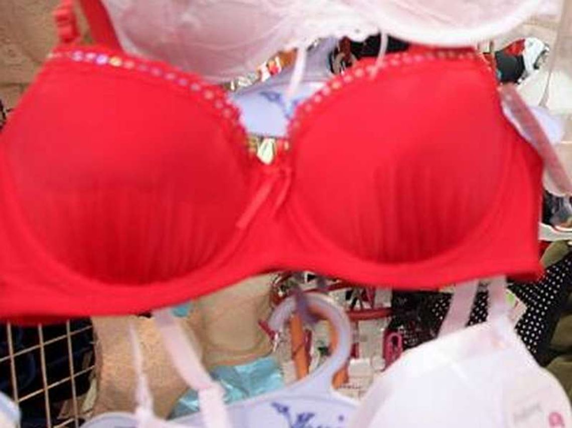 Pijana chełmianka okradła sklep z bielizną