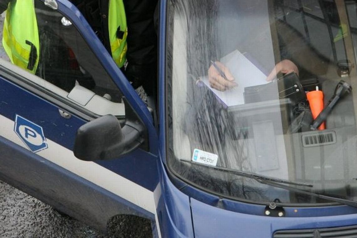 Pijana matka szukała pijanej 13-letniej córki