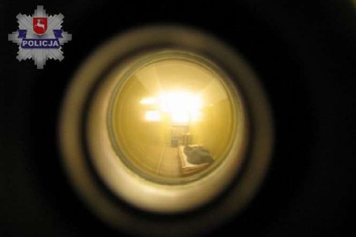 Pijana matka zajmowała się dziećmi. Trafiła do policyjnego aresztu