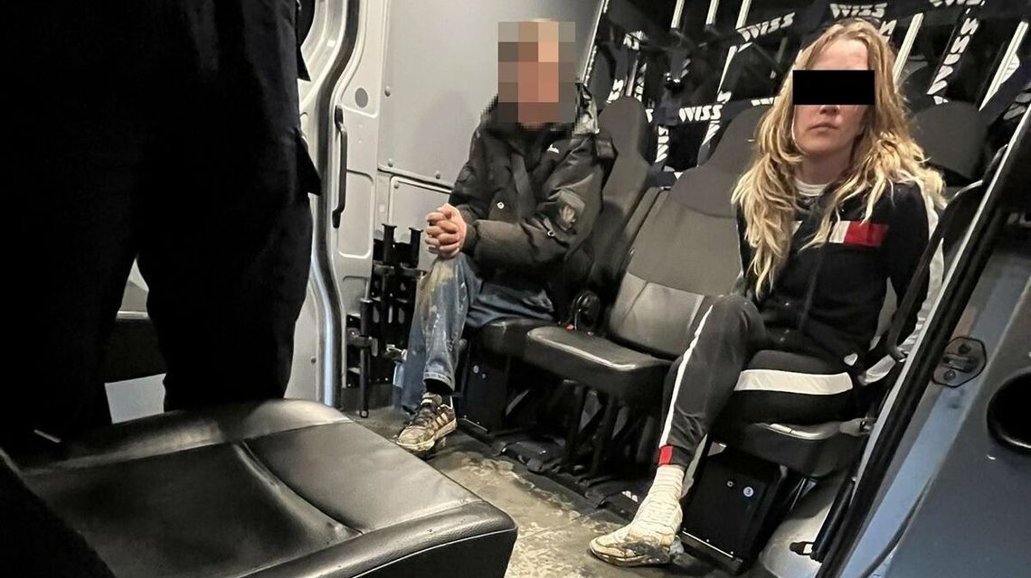 Pijana Ukrainka pogryzła policjanta. Straszyła, że ma chorobę zakaźną Pijana Ukrainka pogryzła policjanta. Straszyła, że ma chorobę zakaźną