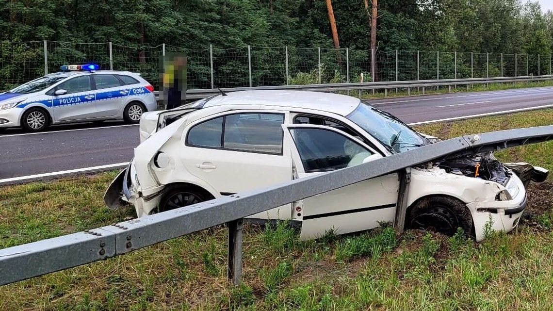 Pijana wyprzedzała ciężarówkę i doprowadziła do zderzenia Pijana wyprzedzała ciężarówkę i doprowadziła do zderzenia