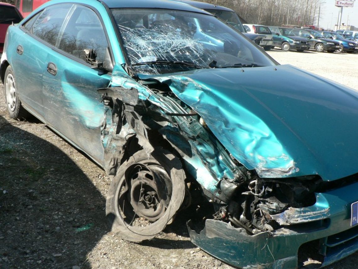 Pijany kierowca staranował 7 samochodów