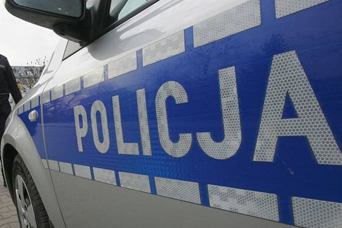 Pijany kierowca wysiadł z auta i uciekał przed policjantami Pijany kierowca wysiadł z auta i uciekał przed policjantami