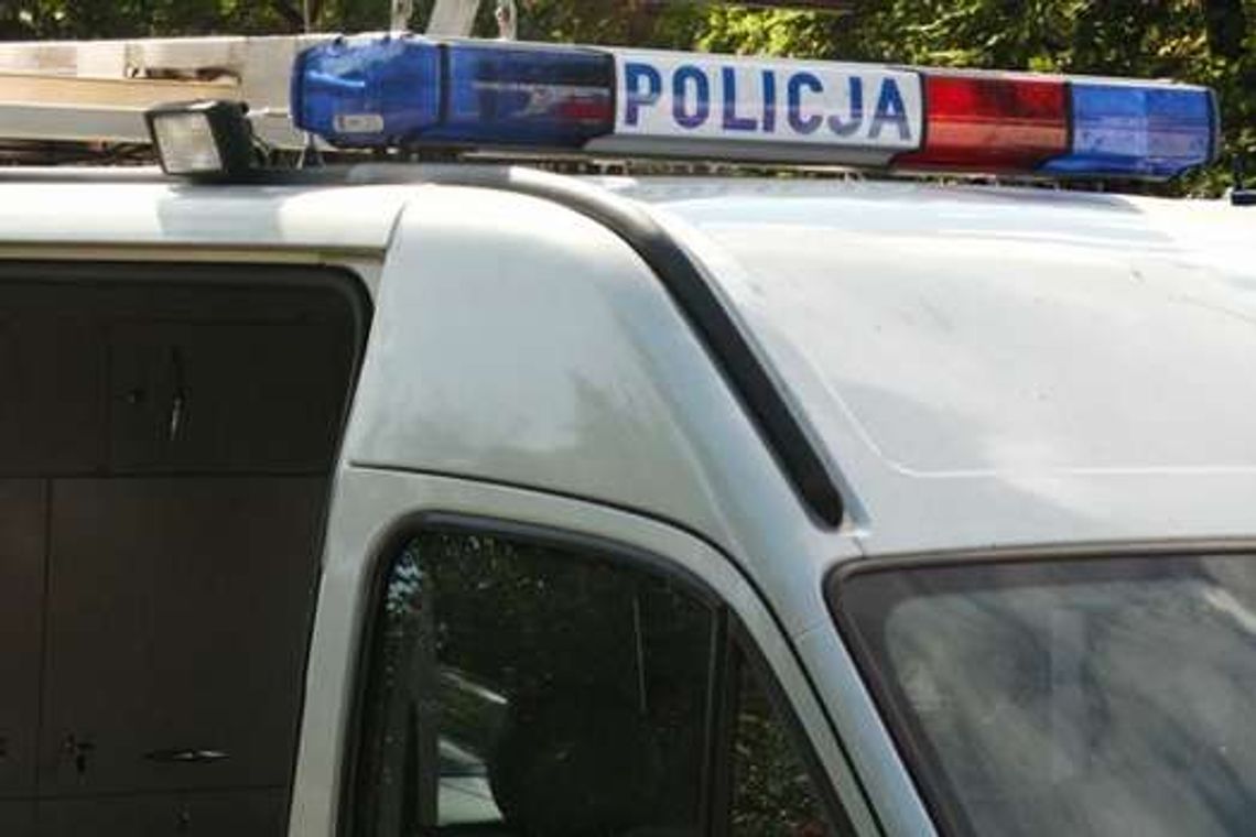 Pijany ojciec przyjechał z dziećmi na kebaba