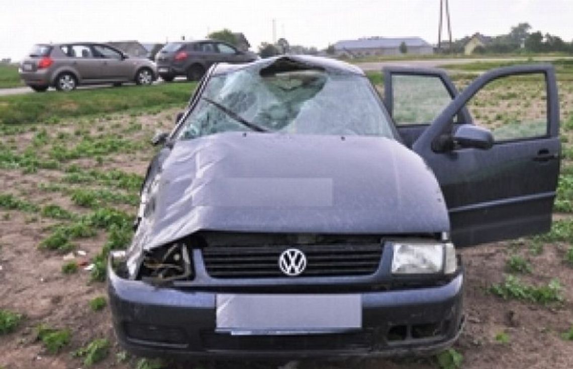 Pijany uciekał przed policją i wjechał do rowu. Zginął pasażer
