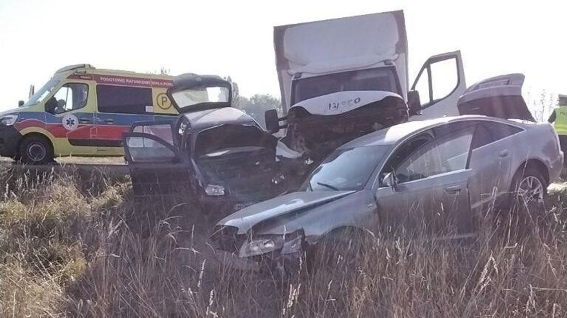 Pijany wjechał na skrzyżowanie. Dwoje dzieci w szpitalu