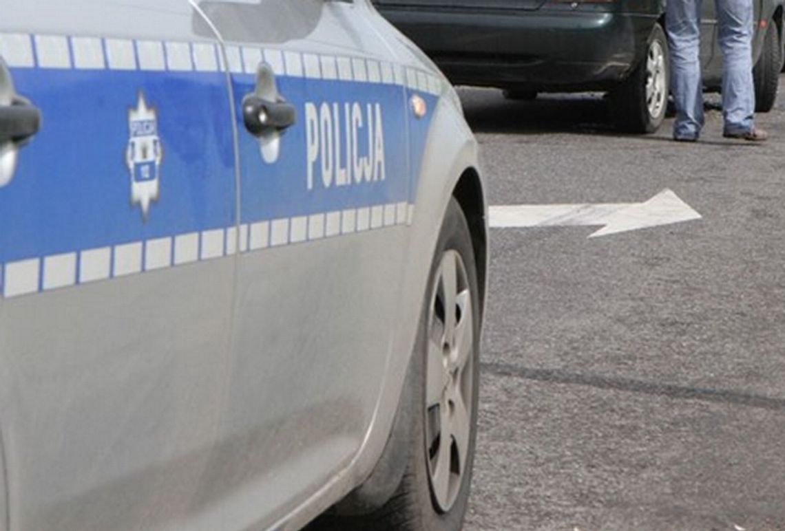 Pijany żandarm staranował opla? Pijany żandarm staranował opla?