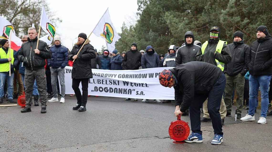 Pikieta w Bogdance. Było o płacach, kręgosłupach i pracy w weekendy