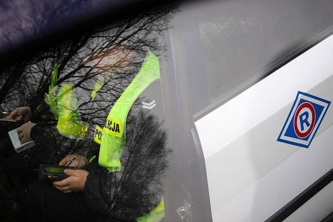 Pikule. Zderzenie dwóch samochodów na drodze nr 19