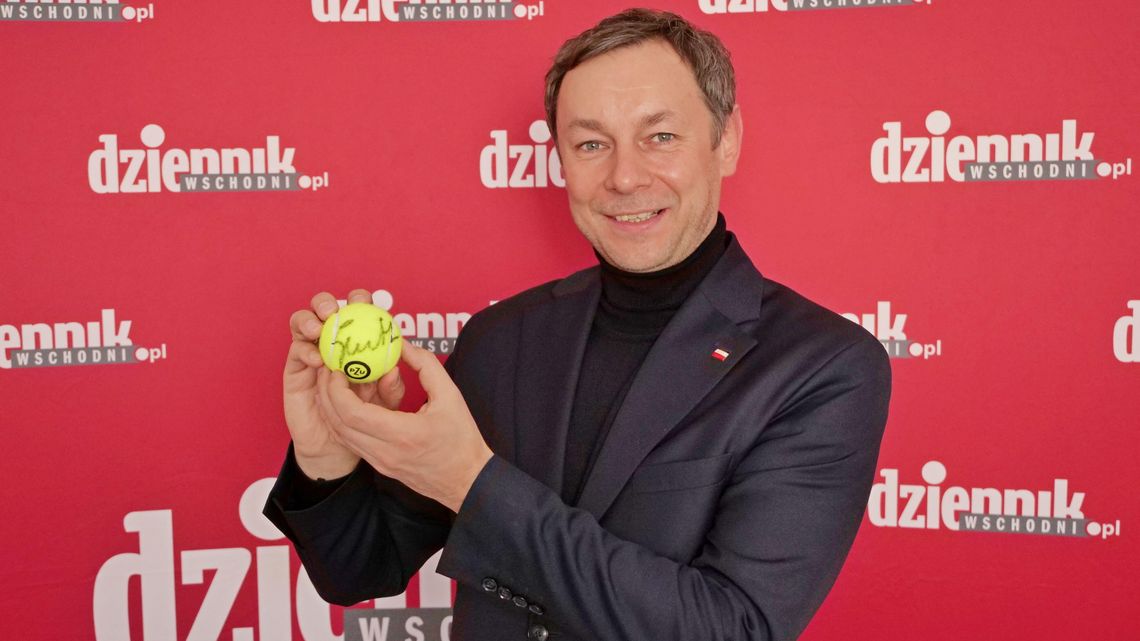 Piłeczka z autografem najlepszej tenisistki wesprze hospicjum Małego Księcia