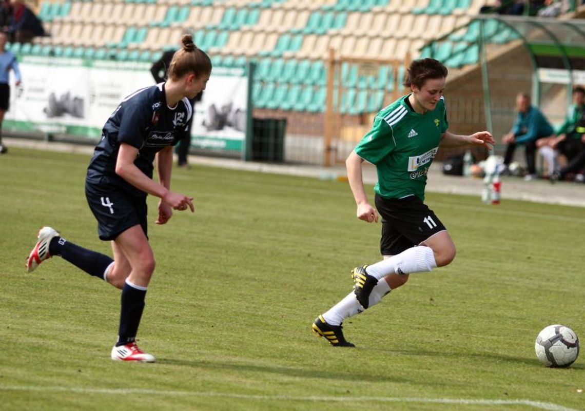 Piłkarska środa i czwartek na boiskach w regionie