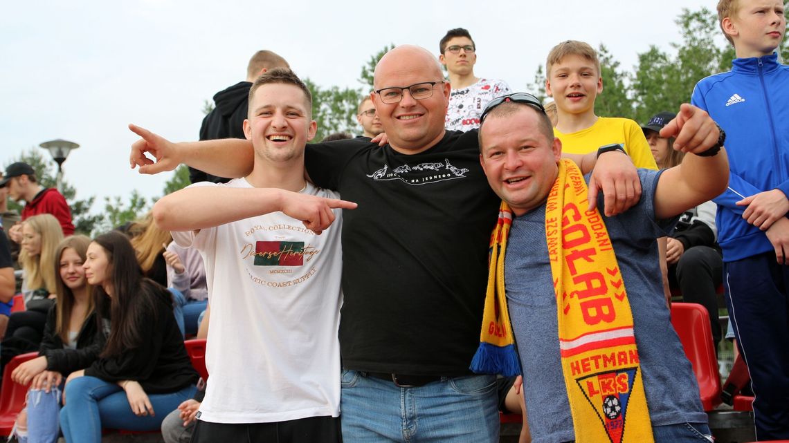 Piłkarskie święto w Gołębiu. Hetman wrócił i zagrał na nowym stadionie [zdjęcia, wideo]