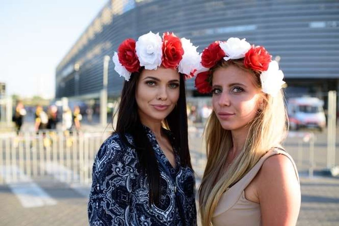Piłkarskie święto w Lublinie. Kibice Szwecji i Polski przed meczem