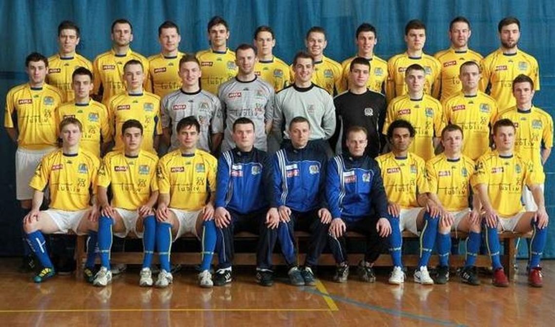 Piłkarze Motoru zaprezentowali się kibicom. Feta w hali MOSiR (zdjęcia)