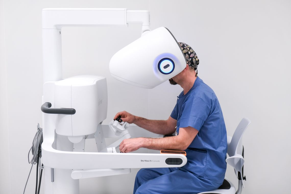 Pionierskie operacje robotyczne w Lublinie. Lekarze jednocześnie usunęli guzy płuca i nadnercza