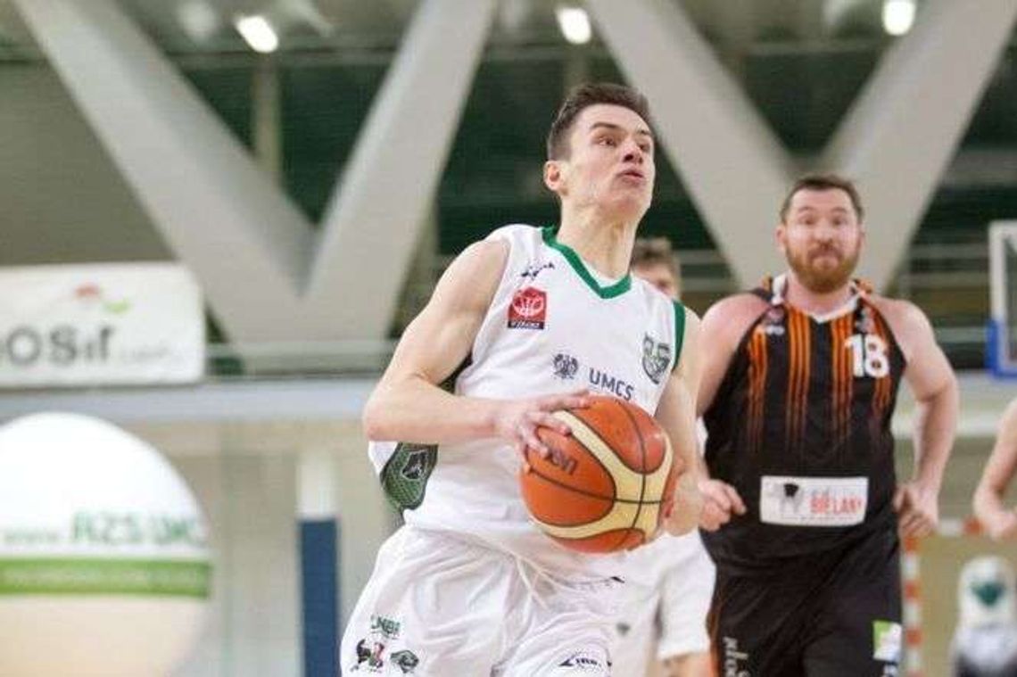 Piorunujący finisz akademików