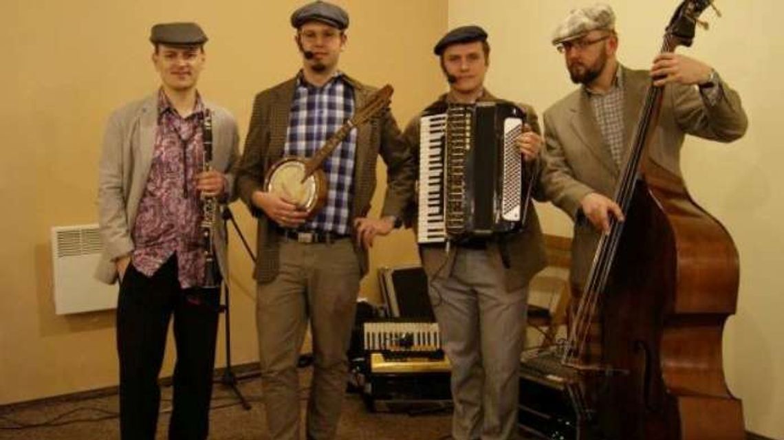 Piosenki Nohavicy, Maciejowa kapela i metalowe granie na Moście Kultury