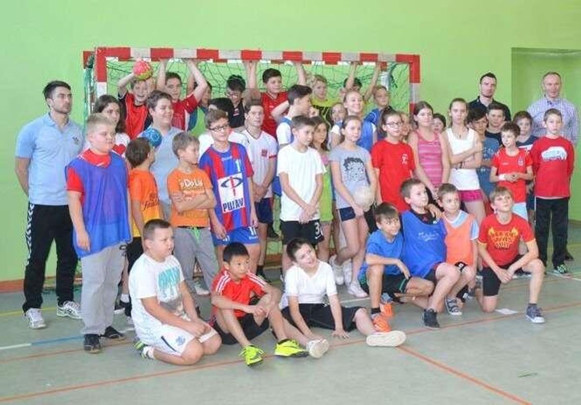 Piotr Masłowski był gościem w Szkole Podstawowej nr 6 w Puławach Piotr Masłowski był gościem w Szkole Podstawowej nr 6 w Puławach