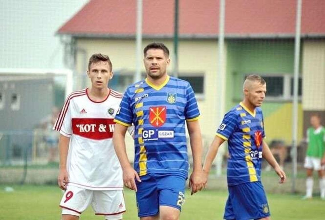 Piotr Piechniak ze Stali Kraśnik strzela, asystuje i trenuje