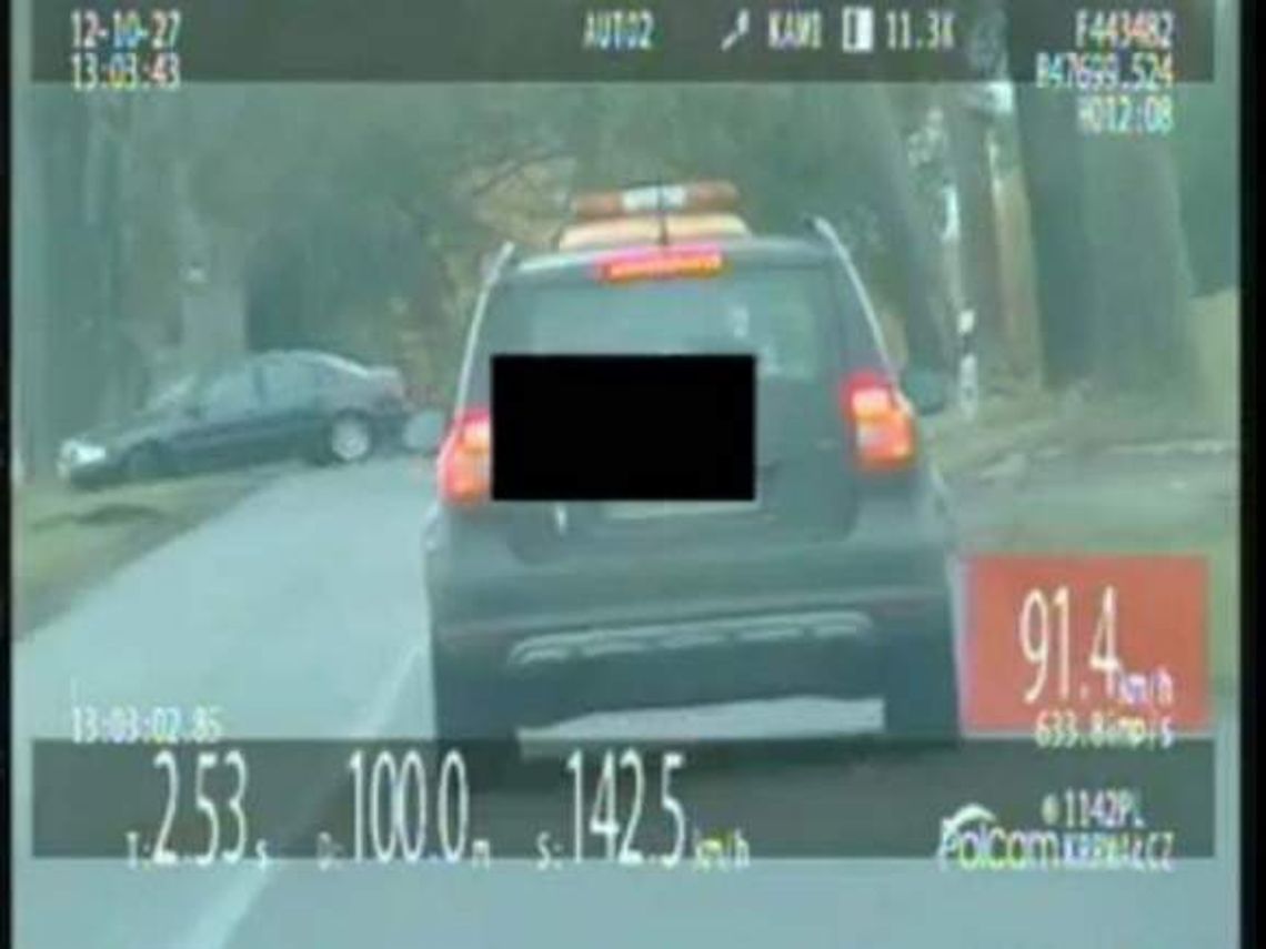 Pirat drogowy zmusił kierowcę do zjechania z drogi (wideo)