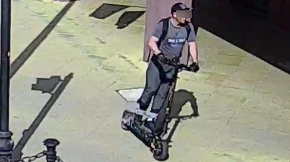 Pirat na elektrycznej hulajnodze potrącił dziecko. Rozpoznajesz go?