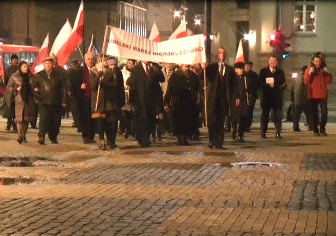PiS i klub Gazety Polskiej przemaszerowały przez Lublin (wideo, zdjęcia)